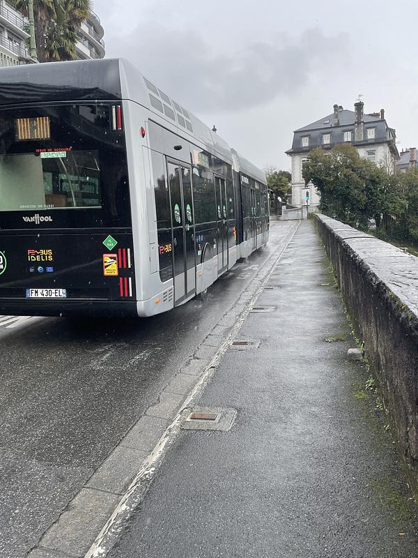 Quite an environment vibe in Pau, this is a Hydrogen bus