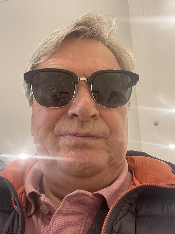 Mote to self; take yer sunglasses off when viewing screens!